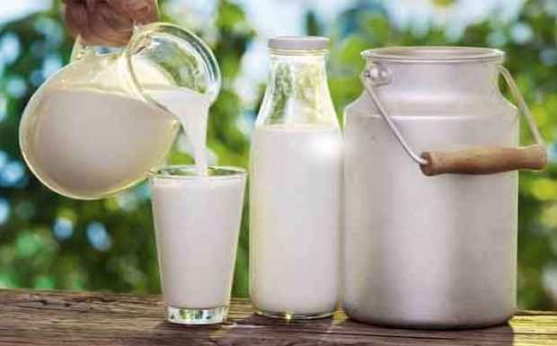 Οι έλληνες πολίτες πληρώνουν ακριβά το γάλα συγκριτικά με άλλους Ευρωπαίους – Πρόκληση για τους καταναλωτές οι ανατιμήσεις
