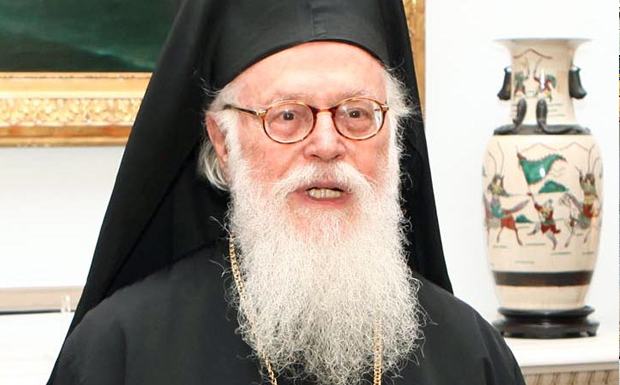 Άθλια επίθεση κατά του Αρχιεπισκόπου Αναστασίου