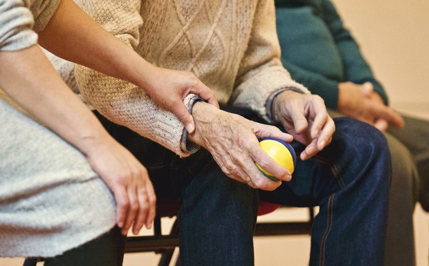 15 Μύθοι για τη Νόσο Alzheimer