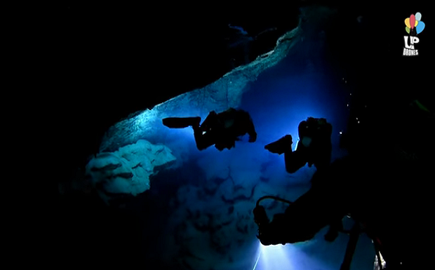 Αμφιτρίτη: Αποστολή στο υποθαλάσσιο σπήλαιο του Αιγαίου – ΔΕΙΤΕ ΤΟ ΠΟΛΥ ΕΝΔΙΑΦΕΡΟΝ ΒΙΝΤΕΟ ΤΩΝ ΟΜΑΔΩΝ Up Drones και top2bottom