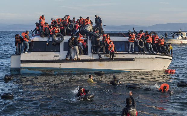 Ο Ερντογάν πίσω από τις αυξημένες ροές προσφύγων προς τα νησιά μας