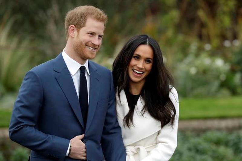 Πλησιάζει η ώρα του πριγκιπικού γάμου στην Αγγλία και οι «φρουροί» του πρωτοκόλλου στην Αγγλία ανατριχιάζουν… (βίντεο)