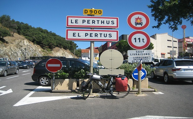 Πολύ τυχεροί είναι 586 κάτοικοι του γαλλικού χωριού Le Perthus…