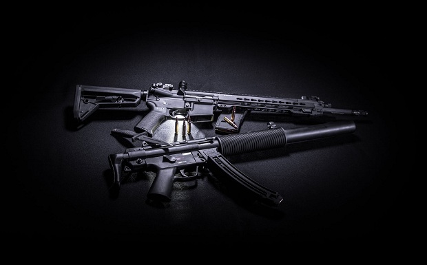 Covid-19: Αύξηση 80% στις πωλήσεις όπλων στις ΗΠΑ