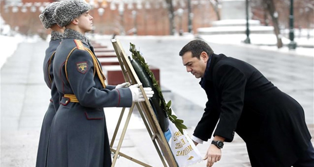 Μόσχα: Στεφάνι στο μνημείο Αγνώστου Στρατιώτη κατέθεσε ο Αλ. Τσίπρας