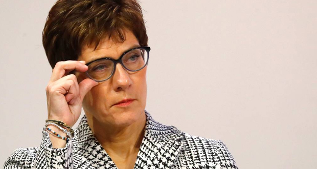 Ανεγκρέτ Κραμπ-Καρενμπάουερ: Η νέα επικεφαλής του CDU είναι πιο δημοφιλής από τη Μέρκελ