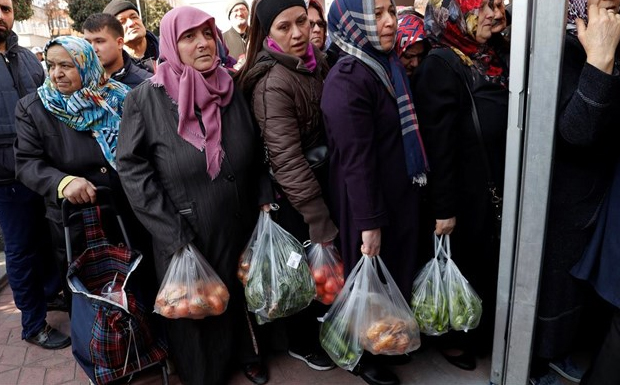 Τουρκία: Μετά τις ντομάτες, ρεβίθια και ρύζι… μισοτιμής