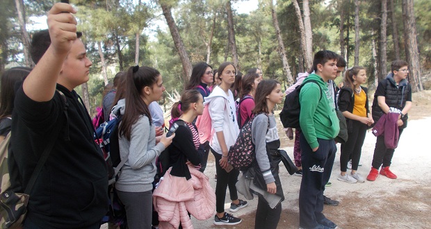 Πεζοπορία από μαθητές της Κοζάνης στο περιβαλλοντικό μονοπάτι Τσαριτσάνης