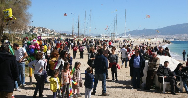 Πλήθος κόσμου γιόρτασε παραδοσιακά τα κούλουμα στην Φρεαττύδα