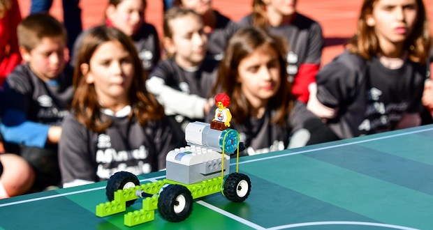 Αθλητικές Ακαδημίες ΟΠΑΠ: Τα παιδιά «σκοράρουν» στη ρομποτική – Πώς μπορεί το ποδόσφαιρο να συνδυαστεί με την τεχνολογία