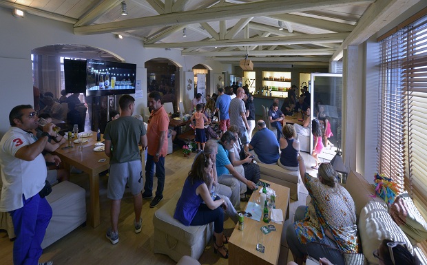 Πλήθος επισκεπτών τίμησε τα «Ανοιχτά Ζυθοποιεία» με την παρουσία του στο εργοστάσιο της Ολυμπιακής Ζυθοποιίας στη Ριτσώνα Ευβοίας