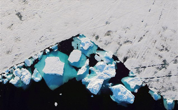 Γροιλανδία: Έχασε 2 γιγατόνους πάγων σε μία ημέρα