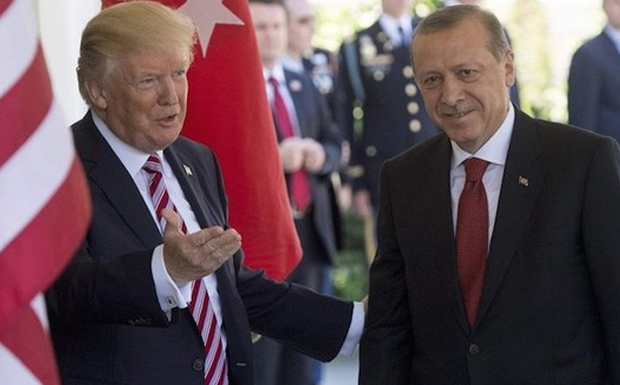 Διαβάστε στο “Π”: Στην κόψη του ξυραφιού οι σχέσεις Ηνωμένων Πολιτειών και Τουρκίας