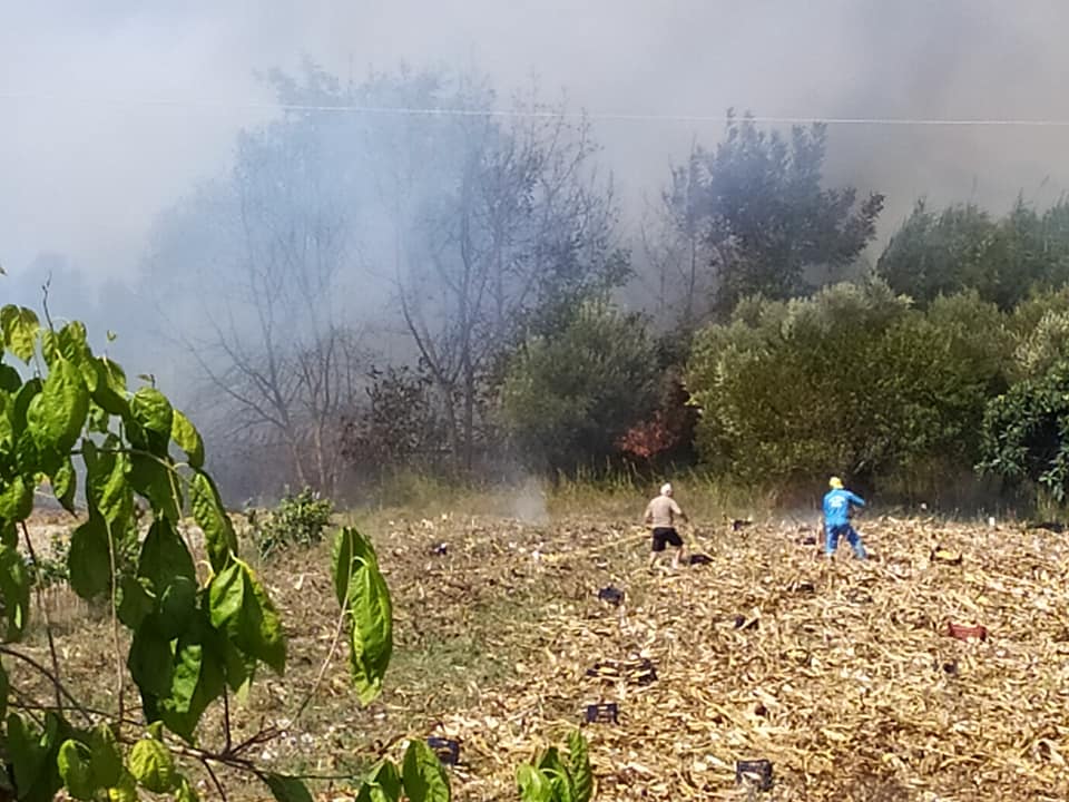 ΦΩΤΙΑ: Εκκενώνονται χωριά στην Κέρκυρα