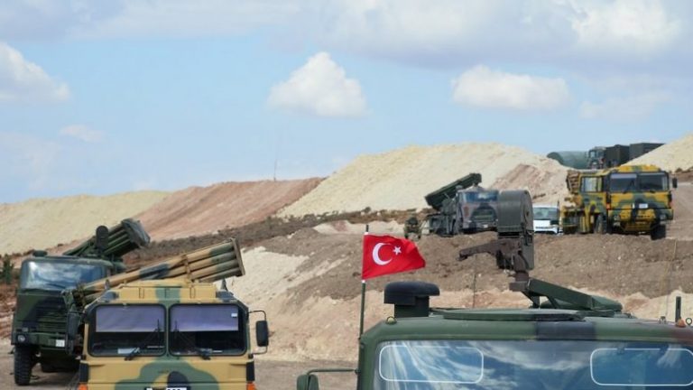 Η αεροπορία του Άσαντ κτύπησε τουρκική αποστολή που μετέφερε όπλα σε τρομοκράτες στη Συρία