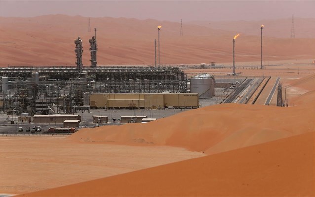Reuters: H Αramco της Σ. Αραβίας θα εισάγει πετρελαϊκή νάφθα από την Ελευσίνα