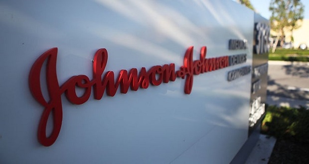 Πρόστιμο 572 εκατ. δολαρίων επέβαλε δικαστήριο της Οκλαχόμα στη φαρμακοβιομηχανία Johnson & Johnson…