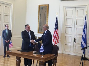 Ελλάδα – ΗΠΑ: Υπεγράφη επικαιροποιημένη συμφωνία αμοιβαίας αμυντικής συνεργασίας