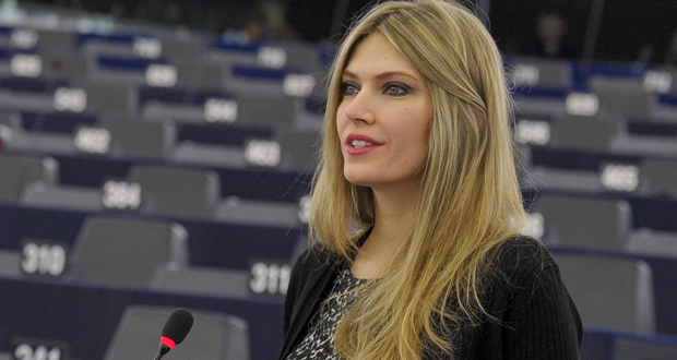 Δεσμεύτηκε η περιουσία της Εύας Καϊλή και μελών της οικογένειάς της στην Ελλάδα – Συνεχίζει να κρατείται στο Βέλγιο