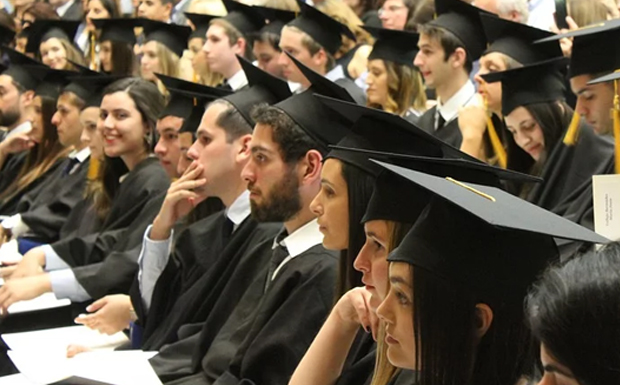 Ισοδυναμία των πτυχίων αποφοίτων κολλεγίων – Έντονες οι αντιδράσεις ΣΥΡΙΖΑ – ΚΙΝΑΛ – ΚΚΕ