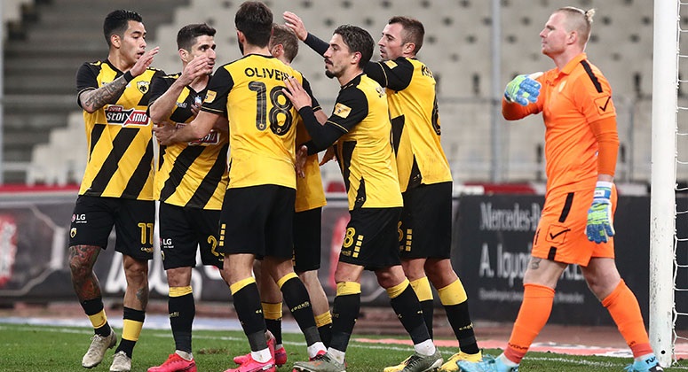 Με σβηστές μηχανές η ΑΕΚ νίκησε 4-0 τον Παναιτωλικό