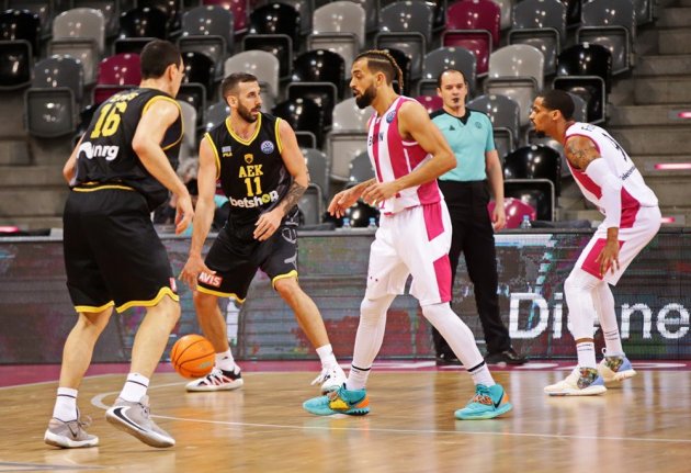 AEK: Στα προημιτελικά του BCL – Νίκησε την Βόννη με 90 – 86