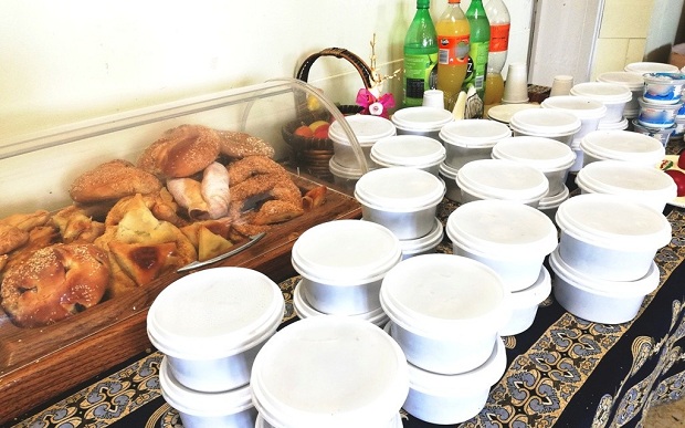 Πασχαλινό τραπέζι κατ’ οίκον από το Κοινωνικό Εστιατόριο Δήμου Τρικκαίων
