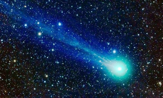 Πλησιάζει τη Γη και διαλύεται σε πολλά κομμάτια ο ανοιξιάτικος κομήτης «Άτλας»