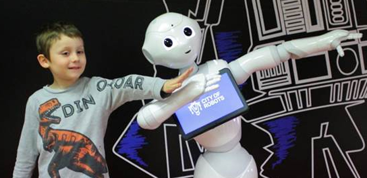 Το Κέντρο Πολιτισμού «Ελληνικός Κόσμος» ξανά ανοιχτό για το κοινό με τη μεγαλύτερη έκθεση της Ευρώπης «City of Robots»