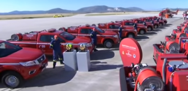 Παράδοση 20 πυροσβεστικών οχημάτων από την “Παπαστράτος” (video)