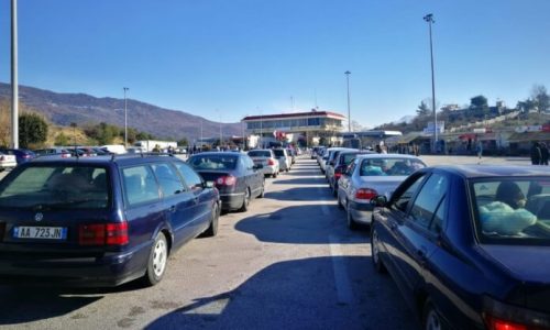 Αλβανία: Δύσκολες ώρες στα σύνορα, οργή εναντίον του Ράμα