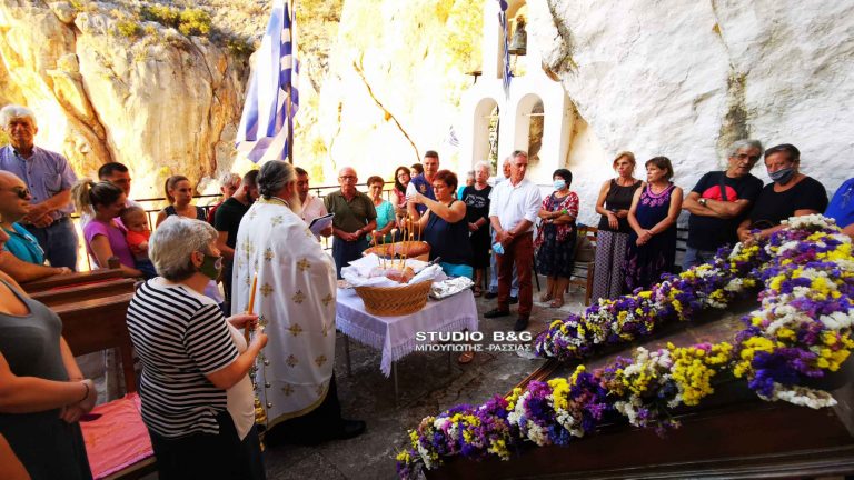 Ναύπλιο: Η εορτή του Γενεσίου της Θεοτόκου στην Καραθώνα (εντυπωσιακες φωτο – video)