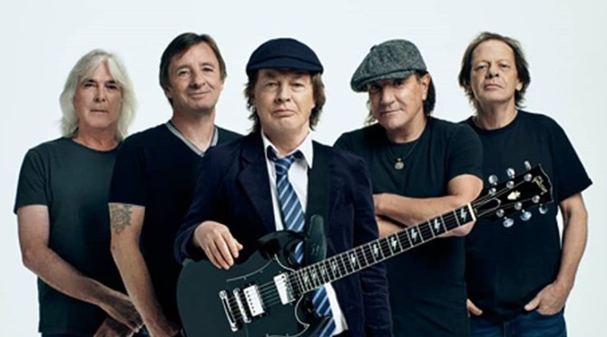 Οι AC/DC επιστρέφουν μετά από 6 χρόνια!