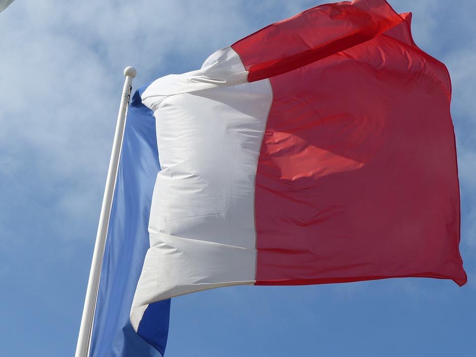 Μακρόν ανακοίνωσε δεύτερο εθνικό lockdown στη Γαλλία για έναν μήνα