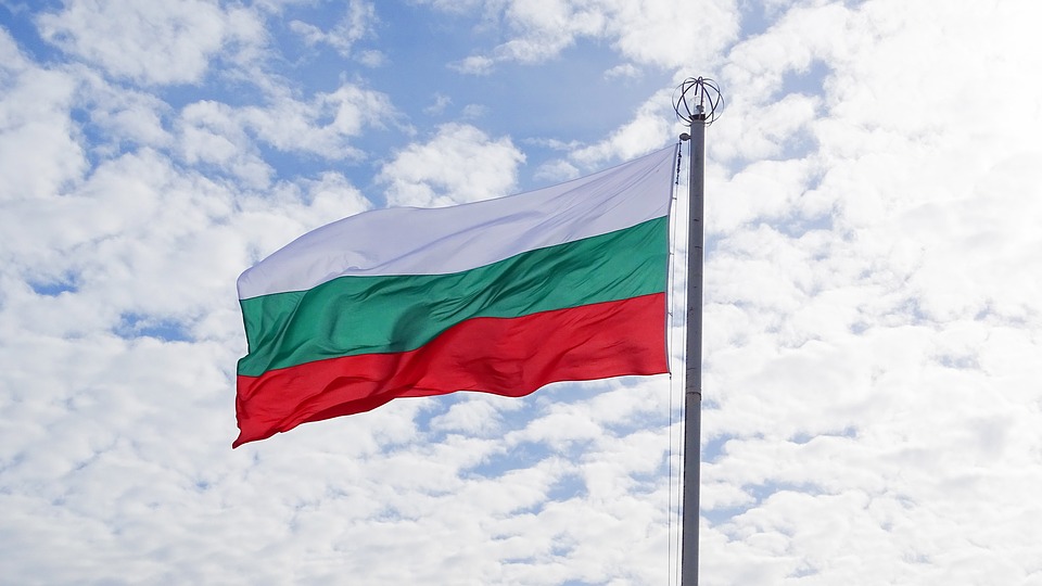 Βουλγαρία: Η υπηρεσιακή κυβέρνηση θέλει να διαπραγματευτεί και πάλι με την Gazprom για να ξαναρχίσουν οι παραδόσεις ρωσικού φυσικού αερίου