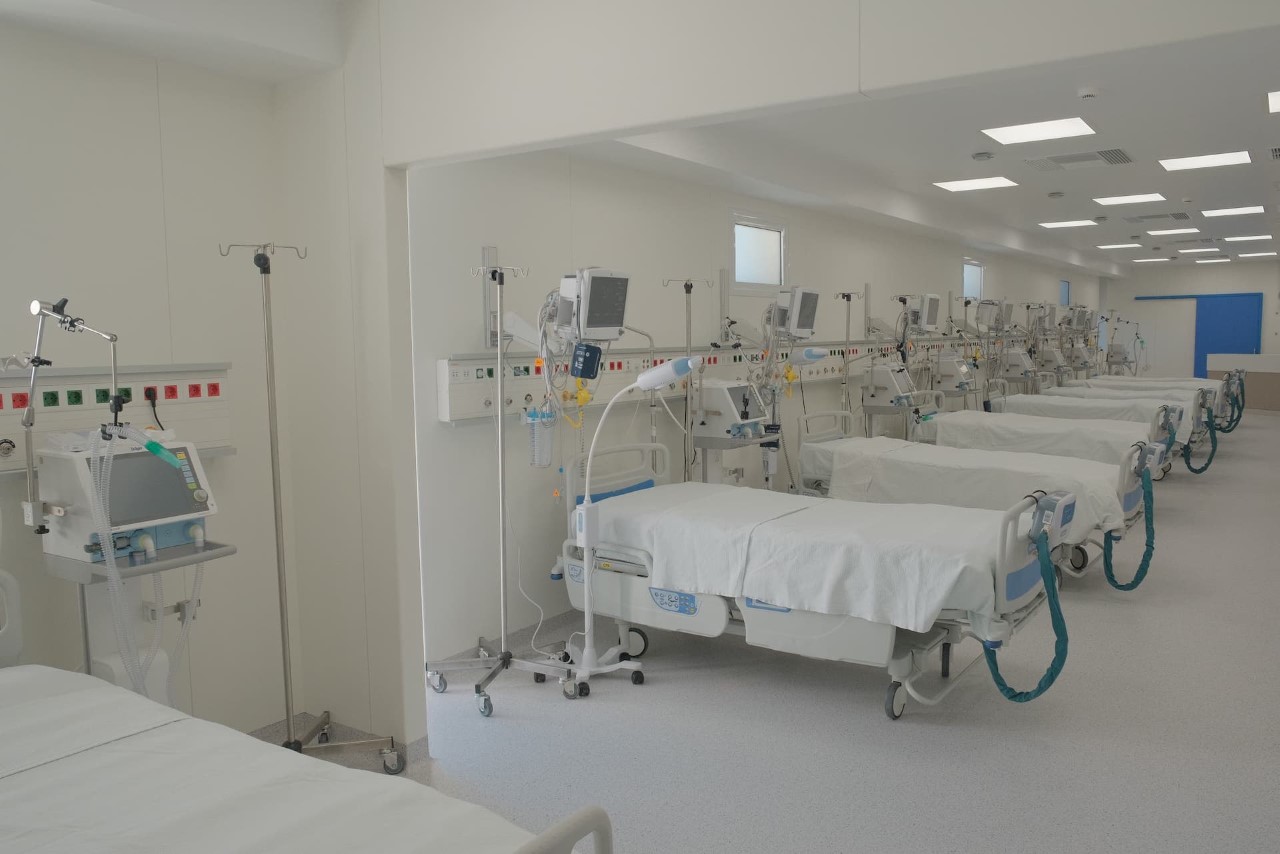 Εγκαινιάσθηκαν 12 ΜΕΘ στο Γενικό Κρατικό Νοσοκομείο Νίκαιας – Ευγενική χορηγία και δωρεά του κυρίου Μαρινάκη, της κυρίας Φράγκου και της ΙΟΝ