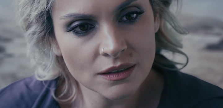 Ελεωνόρα Ζουγανέλη: “Σταθερό” – Νέο τραγούδι (Official Music Video)