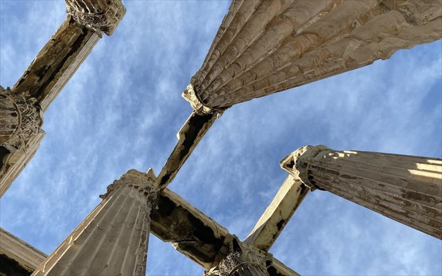 Ναός Ολυμπίου Διός: Αυτοψία της Υπουργού Πολιτισμού στα έργα συντήρησης