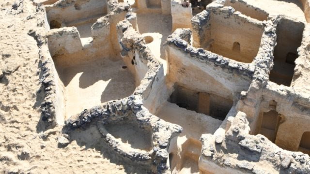 Ανακαλύφθηκε στην Όαση της Μπαχαρέια το παλαιότερο μοναστηριακό μνημείο