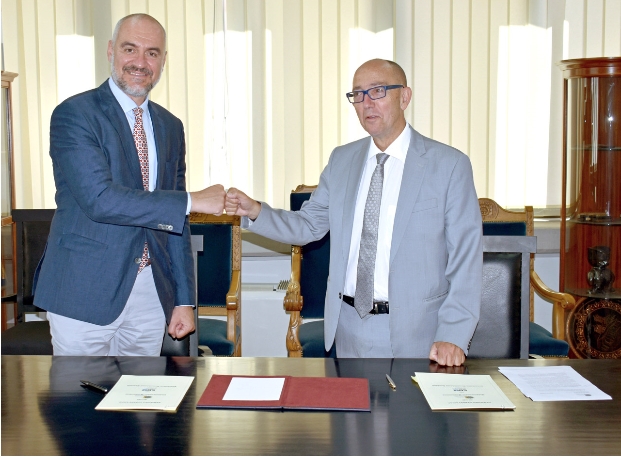 Συμφωνία συνεργασίας μεταξύ του Πανεπιστημίου Μακεδονίας και του Συνδέσμου Βιομηχανιών Ελλάδος