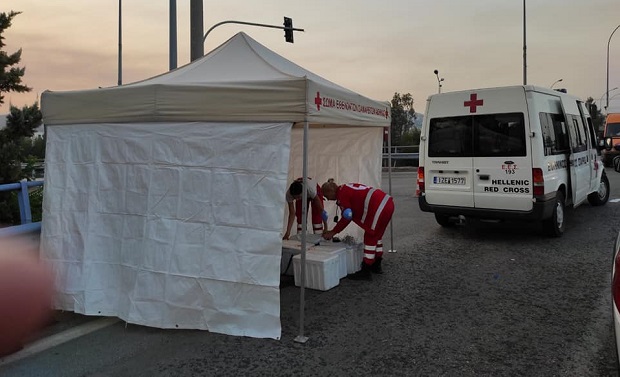 O Ελληνικός Ερυθρός Σταυρός διευρύνει το κάλεσμά του για συγκέντρωση χρημάτων και τροφίμων για τους πυρόπληκτους