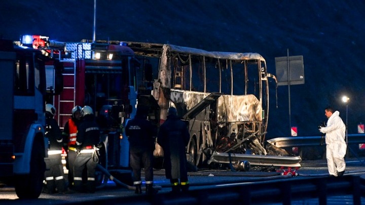 Τραγωδία στη Βουλγαρία: Τουλάχιστον 46 νεκροί – ανάμεσά τους 12 παιδιά- από φωτιά σε λεωφορείο με πινακίδες Βόρειας Μακεδονίας
