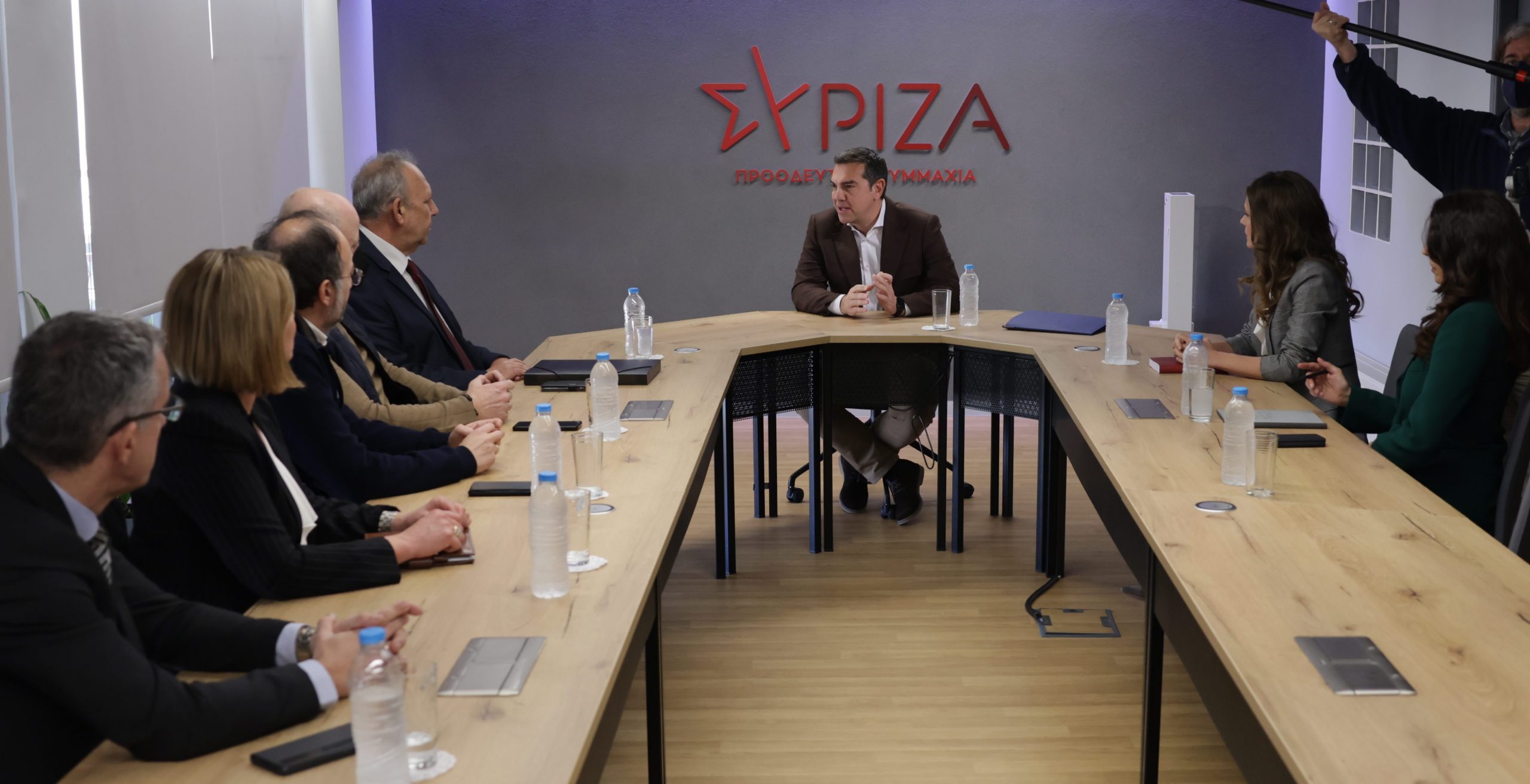 Αλέξης Τσίπρας: «Η κυβέρνηση θα λογοδοτήσει για την αισχροκέρδεια και τη δημοκρατική εκτροπή»