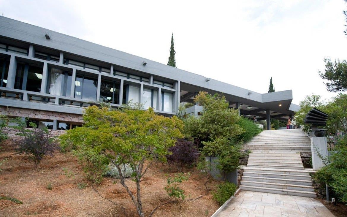 ΥΠΠΟΑ: Σύγχρονο διεθνές κέντρο Πολιτισμού το Ευρωπαϊκό Πολιτιστικό Κέντρο Δελφών