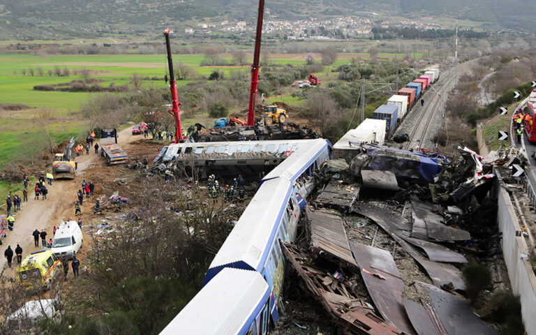 Ανακοινώθηκε η Ειδική Επιτροπή που θα διερευνήσει τα αίτια του ατυχήματος στα Τέμπη
