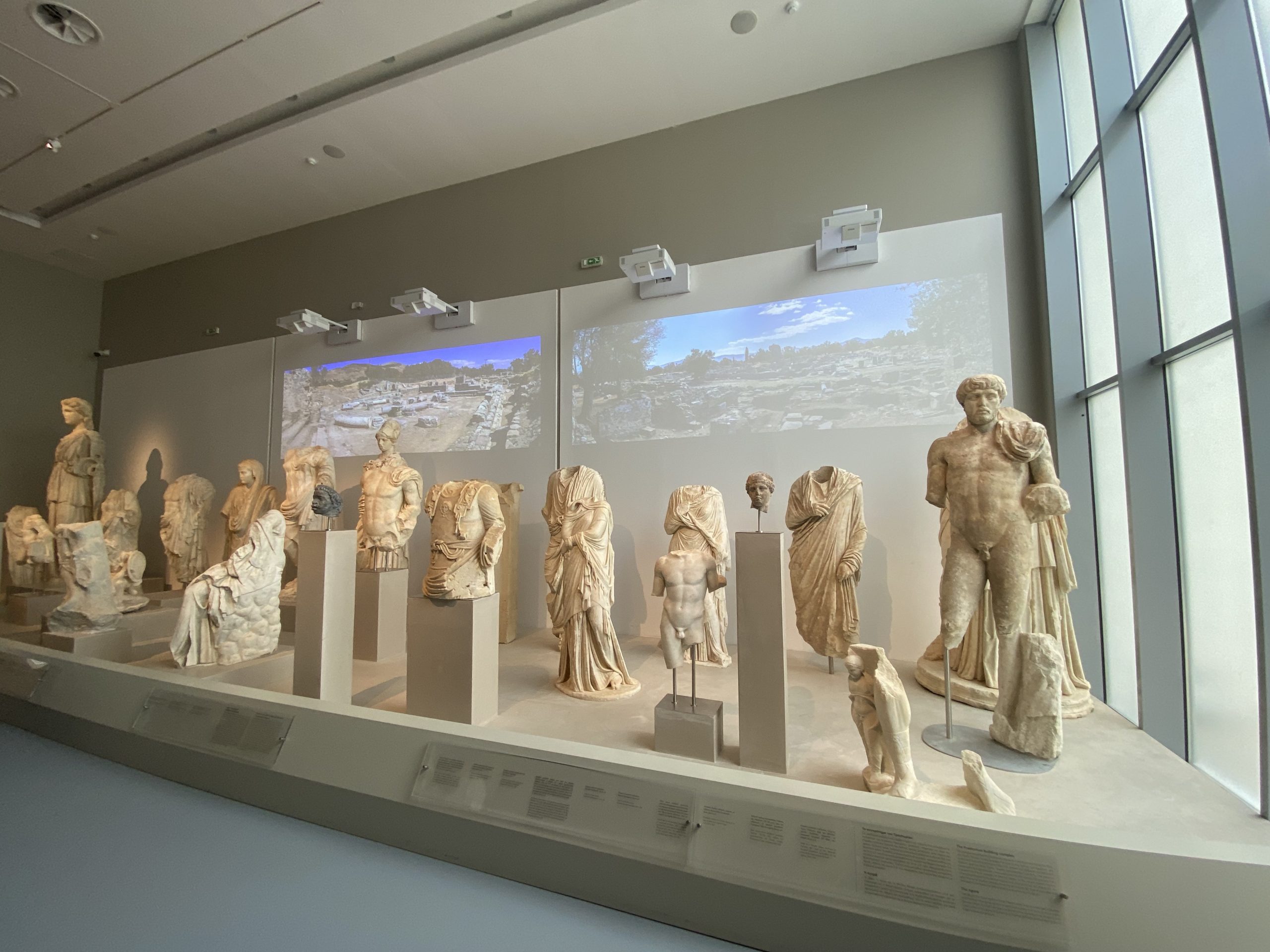 ΥΠΠΟΑ: Νέα Αρχαιολογικά Μουσεία σε Μεσσαρά, Αγιο Νικόλαο και Αρχάνες.