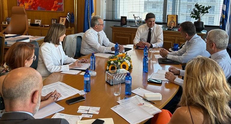 Λευτέρης Αυγενάκης: Σε ανοιχτή επικοινωνία με το ΣΕΒΤ και συμμετοχή του σε δράσεις του Υπουργείου
