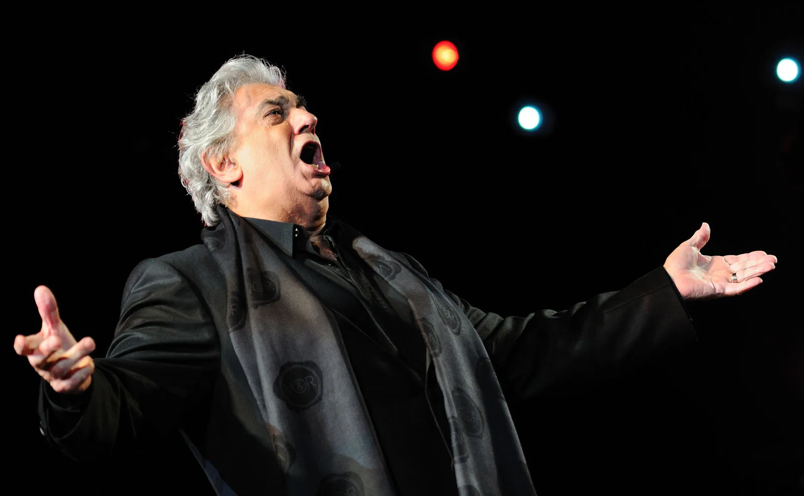 Πλάθιντο Ντομίνγκο: Υπάρχει πάντα η αδρεναλίνη και η έκπληξη – Θα διευθύνει τη «Λα Τραβιάτα» στην Όπερα της Σόφιας