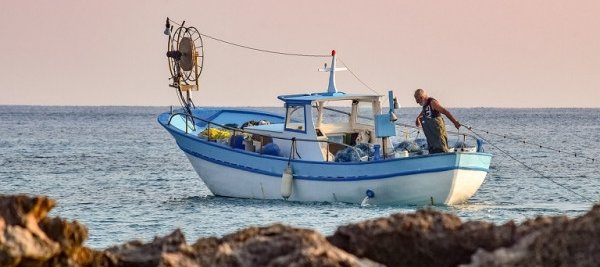 ΥΝΑΝΠ: Χρηματοδότηση του αλιευτικού καταφυγίου Αστακού