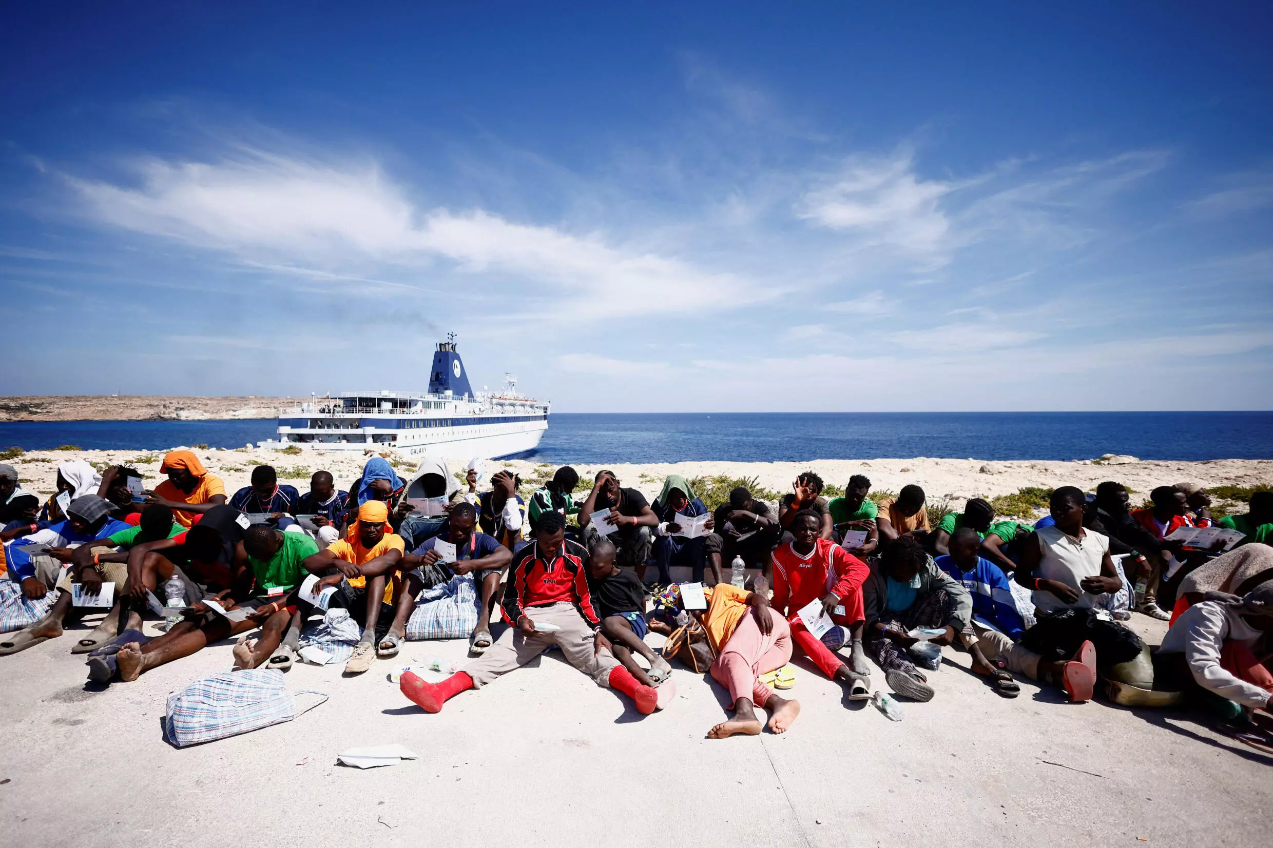 Αφίξεις ρεκόρ μεταναστών και προσφύγων στη Λαμπεντούζα – Πάνω από 114.000 από τον Ιανουάριο του 2023
